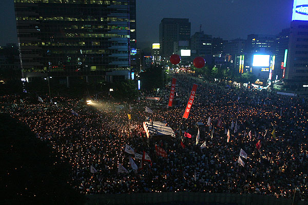 미쇠고기 수입반대 촛불집회 <출처:참세상>